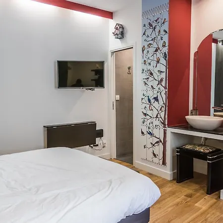 Traditions Apartment *