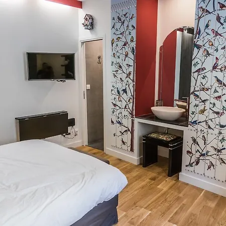 Apartment Traditions *